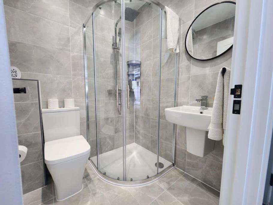 Paradigm Court, Modern 2-Bedroom Apartment F2, Oxford Kültér fotó